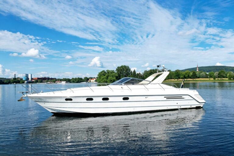 Яхта Princess 46 Riviera